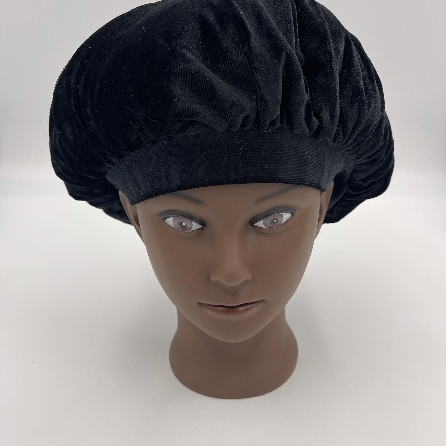 Velvet Bonnet