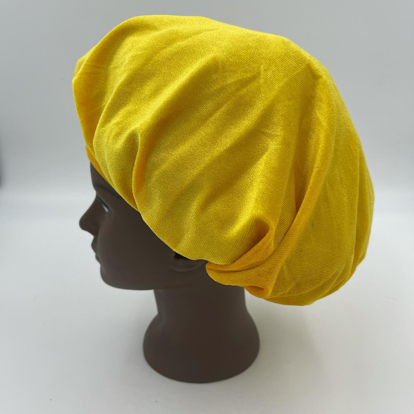 Velvet Bonnet